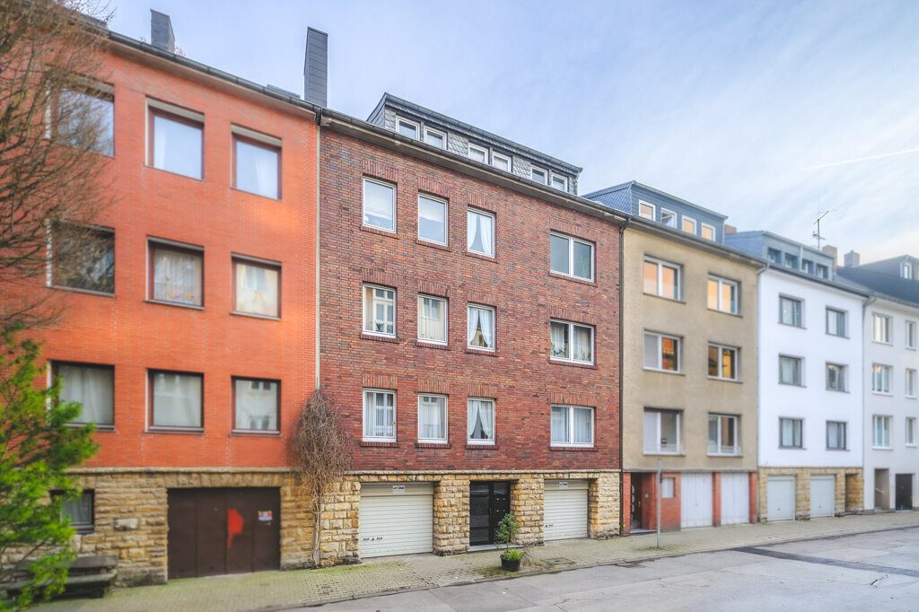 Immobilienangebot - Aachen - Wohnen - Teilweise bezugsfreies 4-Familienhaus mit 2 Garagen, in bester Lage am Rande des Aachener Südviertels
