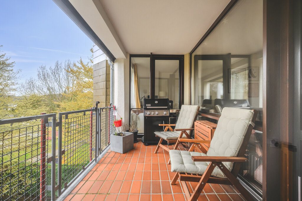 Immobilienangebot - Aachen - Wohnen - Sanierte und bezugsfreie Eigentumswohnung mit TG-Stellplatz zwischen Klinikum und Steppenberg