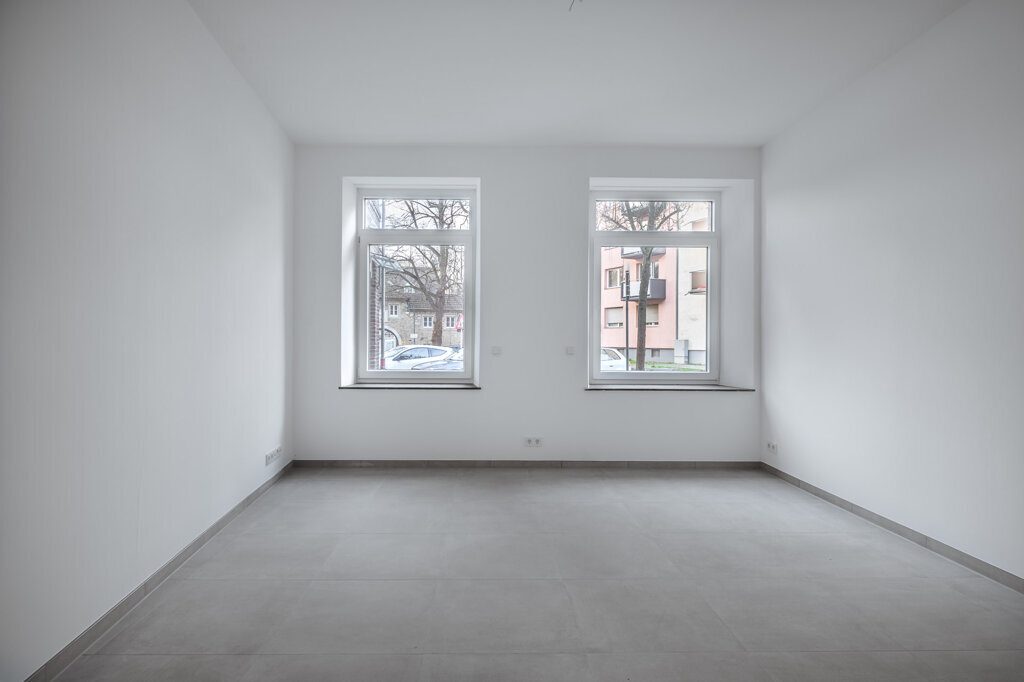 Immobilienangebot - Stolberg - Renditehäuser - Gepflegtes und saniertes Vierfamilienhaus mit großer Einheit zur Eigennutzung im Herzen von Stolberg