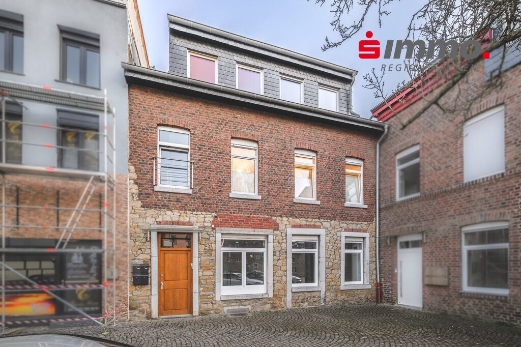 Immobilienangebot - Stolberg - Renditehäuser - Gepflegtes und saniertes Vierfamilienhaus mit großer Einheit zur Eigennutzung im Herzen von Stolberg