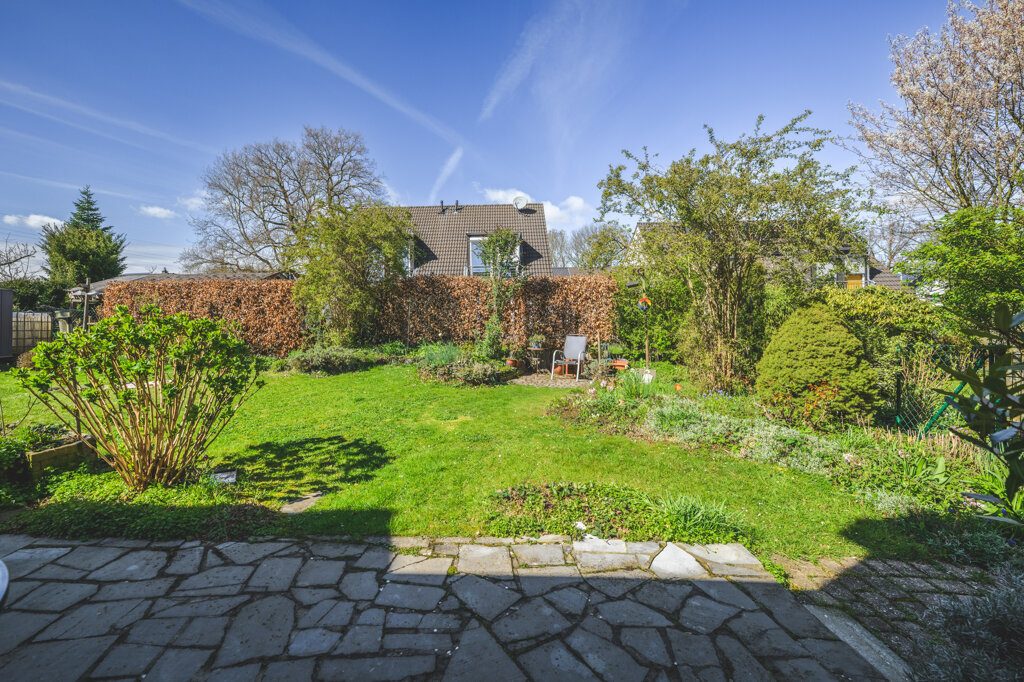 Immobilienangebot - Herzogenrath - Wohnen - Gepflegte Doppelhaushälfte in bevorzugter Wohnlage am Rande der Innenstadt