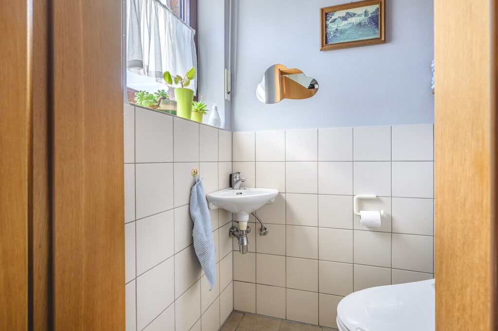 Immobilienangebot - Herzogenrath - Wohnen - Gepflegte Doppelhaushälfte in bevorzugter Wohnlage am Rande der Innenstadt