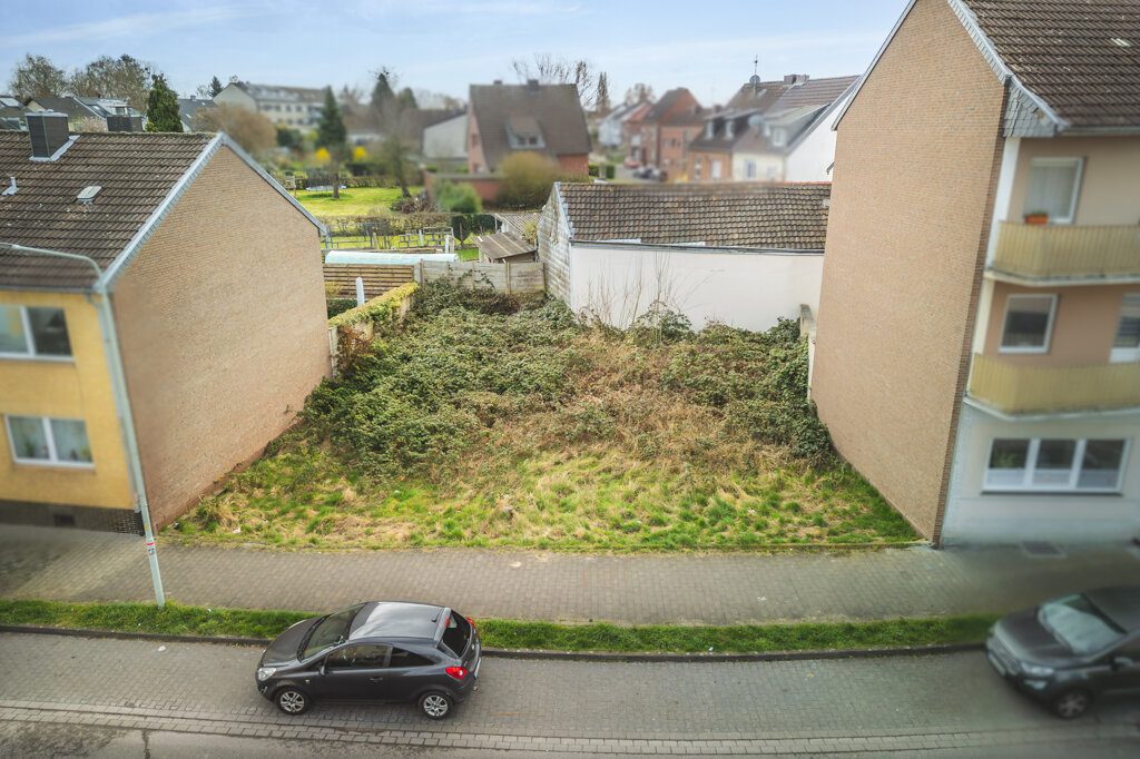 Immobilienangebot - Aldenhoven - Grundstücke - Charmante Baulücke in ruhiger und begehrter Lage! 
Genehmigtes Bauvorhaben für ein 5-Familienhaus