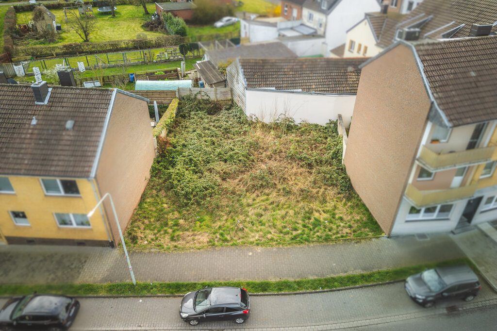 Immobilienangebot - Aldenhoven - Grundstücke - Charmante Baulücke in ruhiger und begehrter Lage! 
Genehmigtes Bauvorhaben für ein 5-Familienhaus