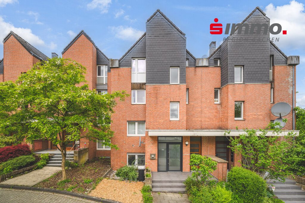 Immobilienangebot - Aachen - Renditehäuser - Gut Kullen!
Solide vermietetes Dreifamilienhaus mit 3 Stellplätzen in direkter Nähe zum Klinikum
