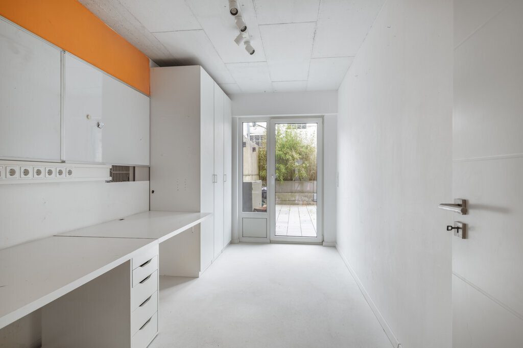 Immobilienangebot - Würselen - Wohnen - Im Herzen der Stadt!
Exklusives Einfamilienhaus mit modernen Designelementen und viel Wohnfläche