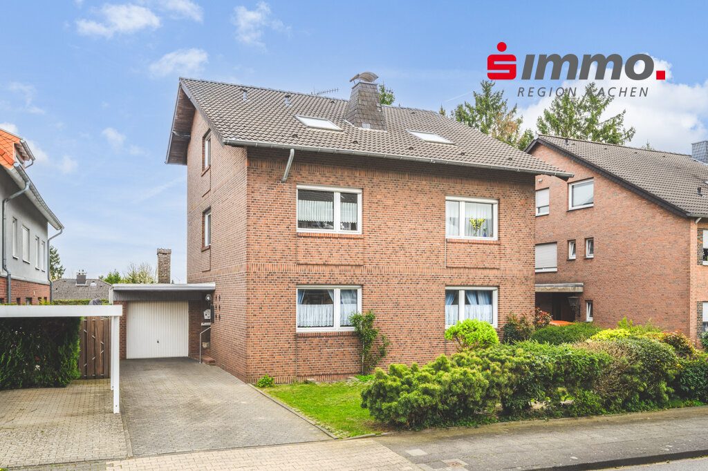 Immobilienangebot - Herzogenrath - Renditehäuser - Freistehendes 2-Familienhaus mit 2 Garagen und außergewöhnlich großem Grundstück