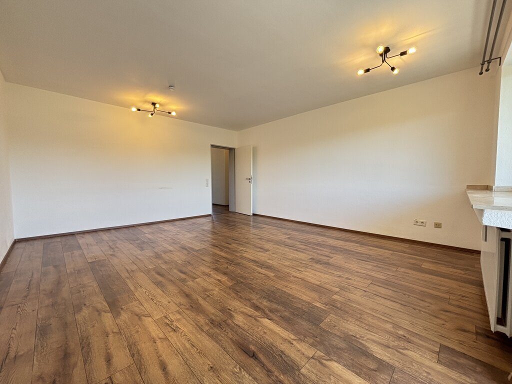 Immobilienangebot - Aachen - Wohnen - Sanierte 3-Zimmerwohnung mit traumhaftem Fernblick und TG-Stellplatz zwischen Steppenberg & Klinikum