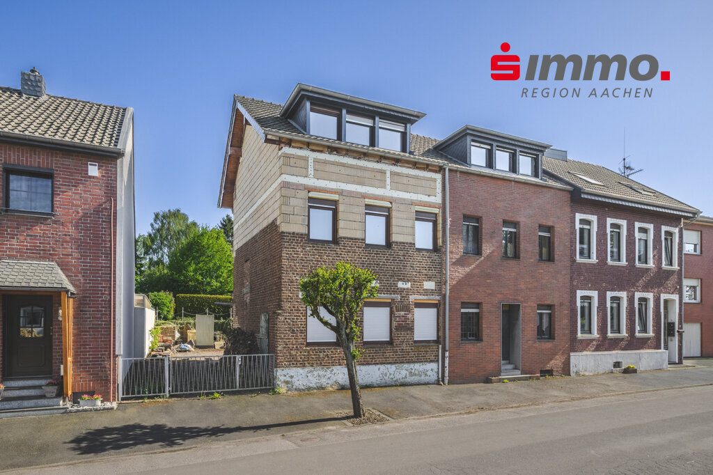 Immobilienangebot - Eschweiler - Wohnen - Außergewöhnlich großes Haus in ruhiger Lage mit großzügigem Südgarten