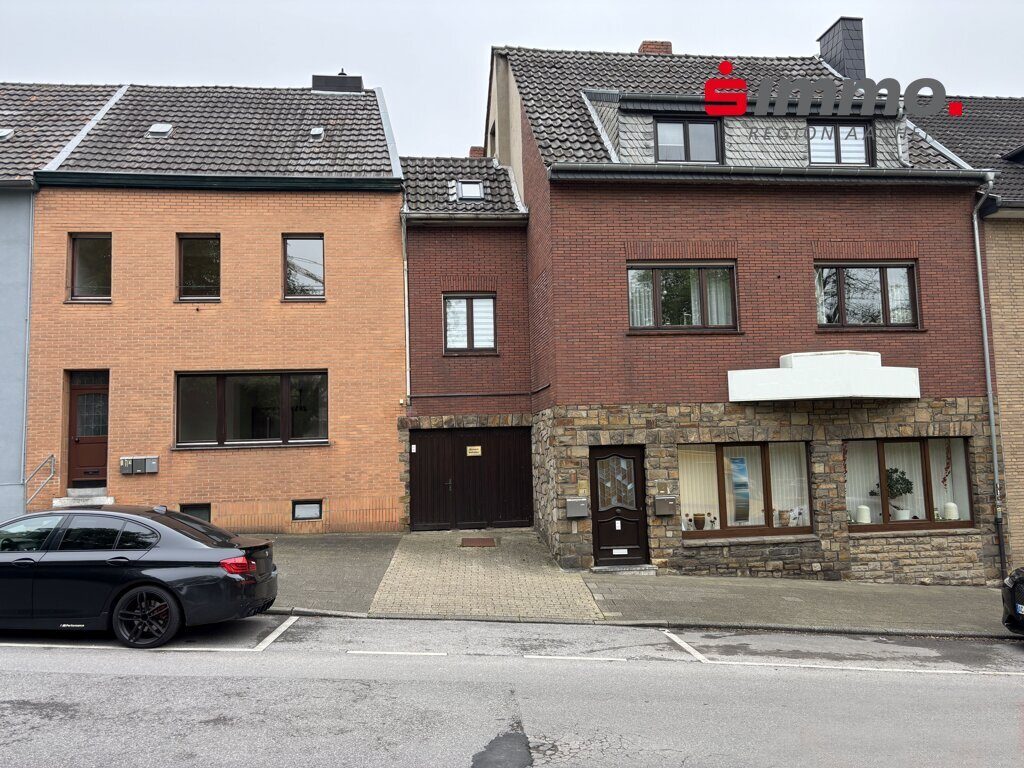 Immobilienangebot - Aachen - Renditehäuser - Großes, entwicklungsfähiges Wohn-/Geschäftshaus nebst freiem Grundstück und einer Werkstatt