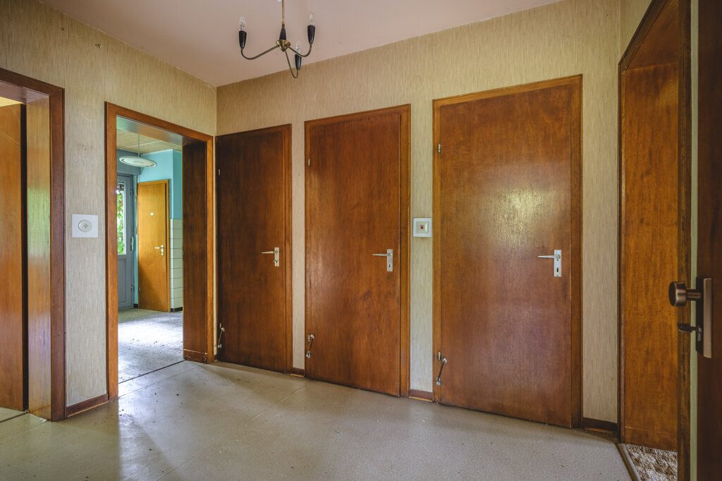 Immobilienangebot - Aachen - Wohnen - Sanierungsbedürftiges Zweifamilienhaus
mit sonnigem Grundstück im beliebten Südviertel!