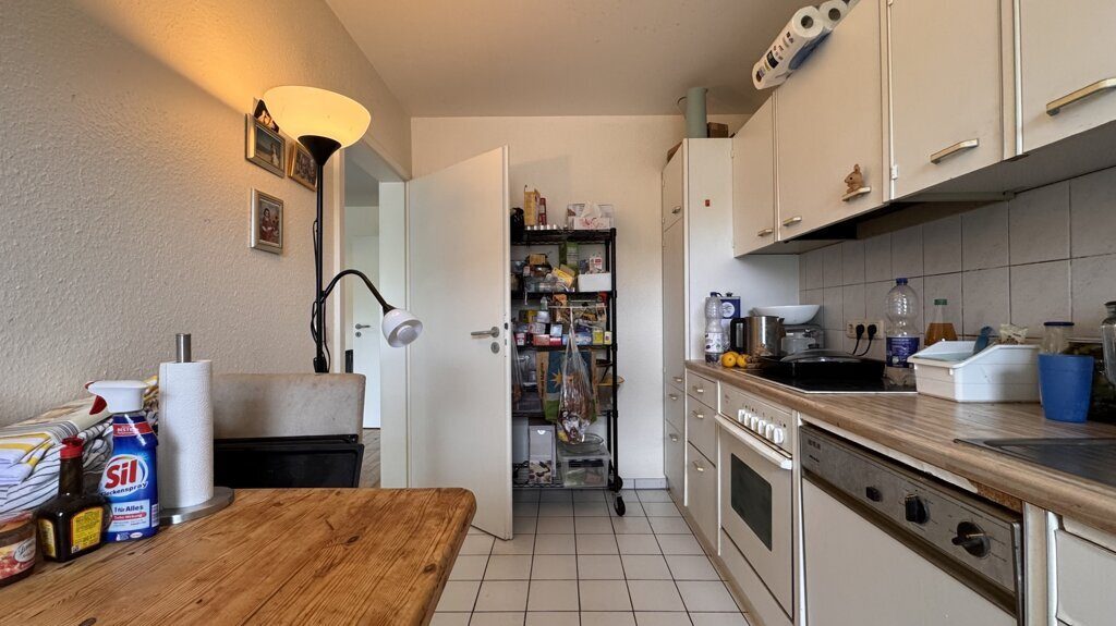 Immobilienangebot - Aachen - Wohnen - Langjährig vermietete 2-Zimmer-Wohnung
mit Balkon und Tiefgaragenstellplatz in sehr ruhiger Lage