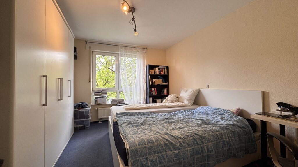 Immobilienangebot - Aachen - Wohnen - Langjährig vermietete 2-Zimmer-Wohnung
mit Balkon und Tiefgaragenstellplatz in sehr ruhiger Lage