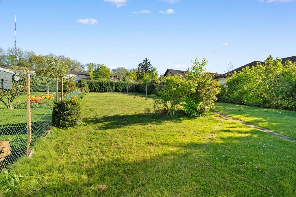 Immobilienangebot - Stolberg (Rheinland) - Wohnen - Frei stehendes, modernisierungsbedürftiges EFH mit Garage und außergewöhnlich großem Grundstück
