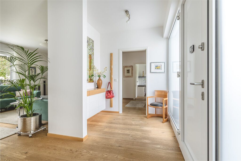 Immobilienangebot - Würselen - Wohnen - Neuwertiger Bungalow mit 2 Garagen und Traumgarten in ruhiger Stichstraße