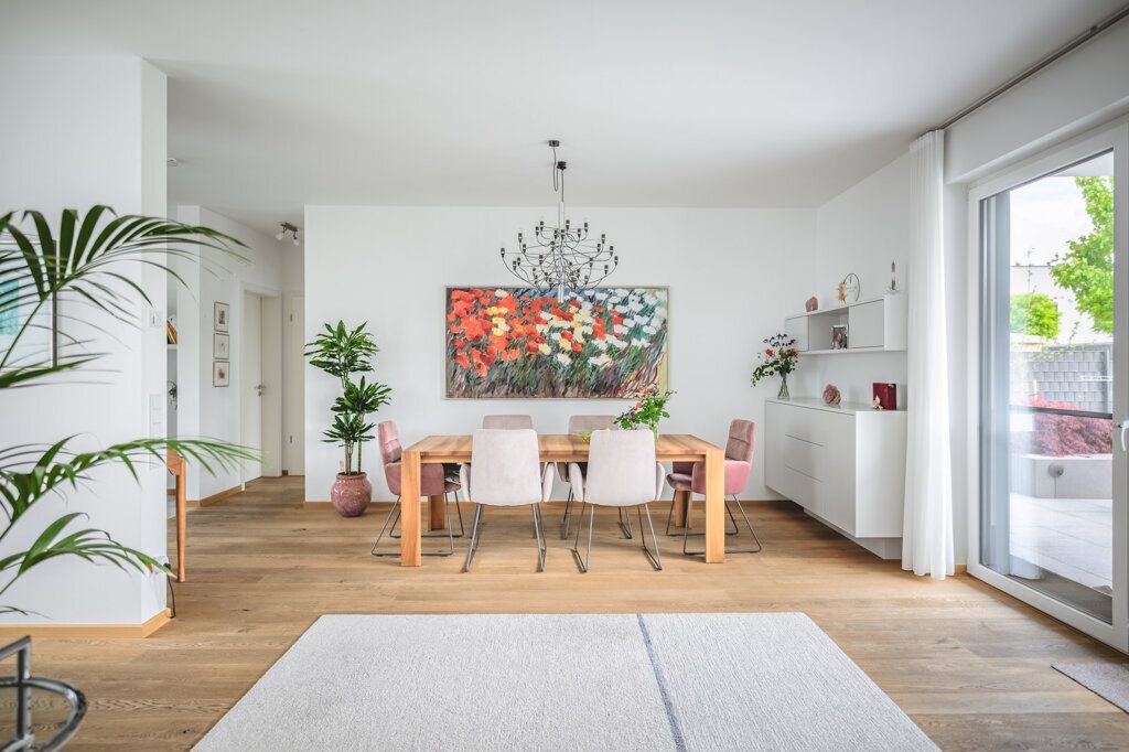 Immobilienangebot - Würselen - Wohnen - Neuwertiger Bungalow mit 2 Garagen und Traumgarten in ruhiger Stichstraße