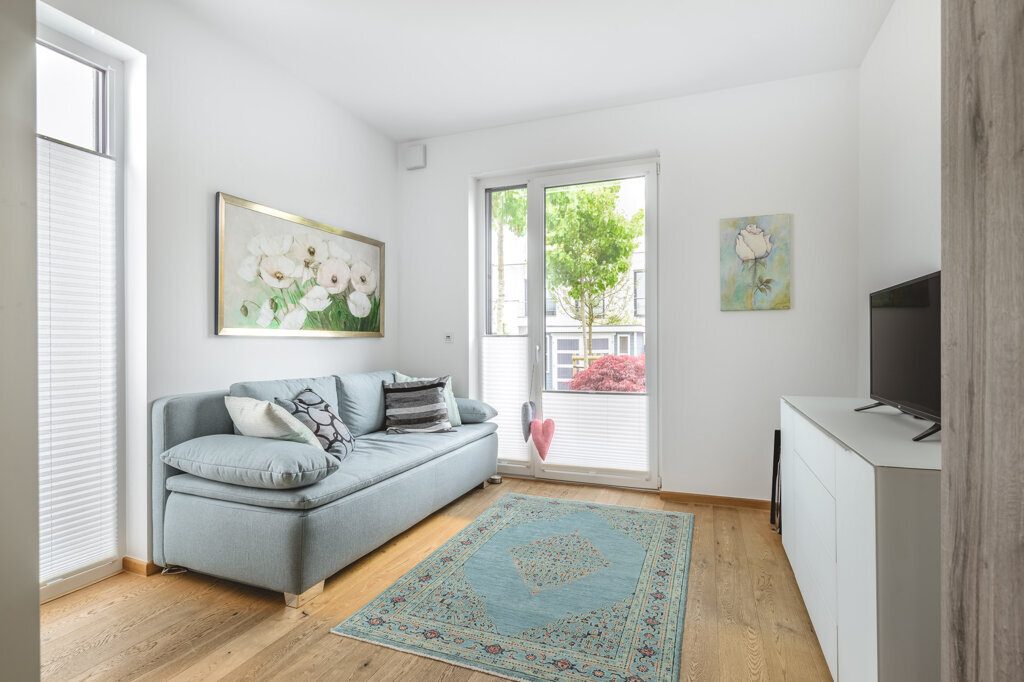 Immobilienangebot - Würselen - Wohnen - Neuwertiger Bungalow mit 2 Garagen und Traumgarten in ruhiger Stichstraße