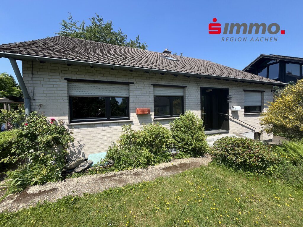 Immobilienangebot - Simmerath - Wohnen - Freistehendes Einfamilienhaus mit Garage und großem Potenzial in ruhiger Lage von Lammersdorf