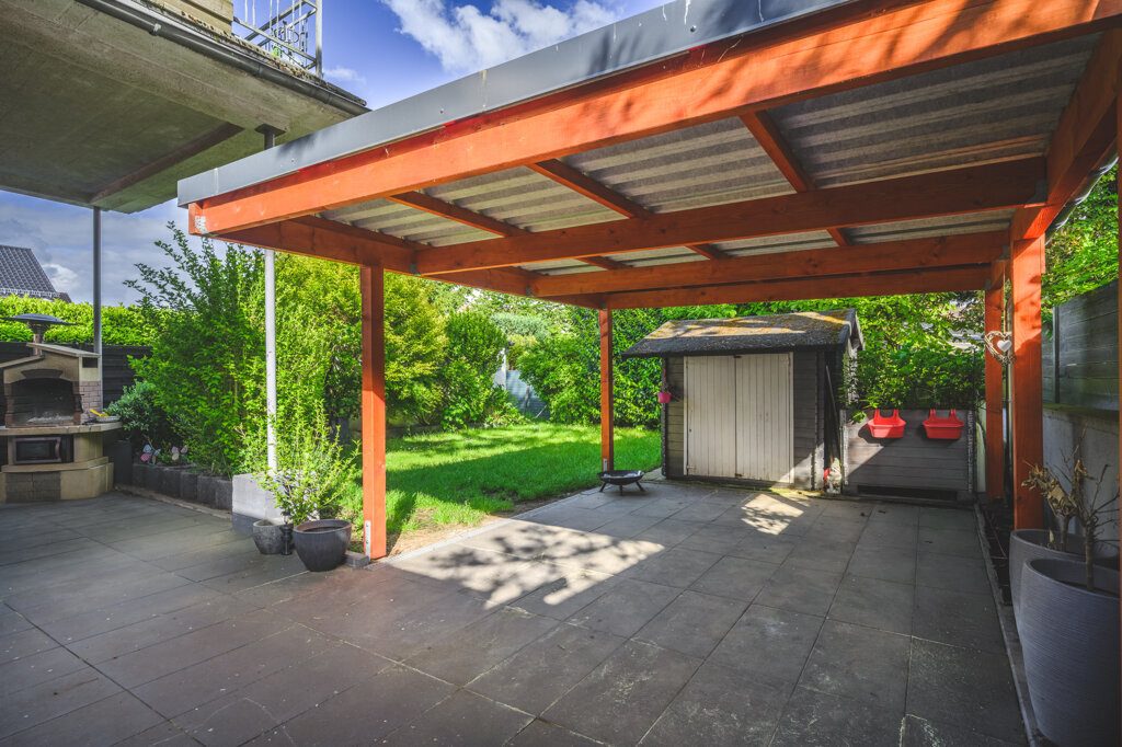 Immobilienangebot - Aachen - Wohnen - Gepflegtes Einfamilienhaus mit sonnigem Garten
und Garage in sehr beliebter und ruhiger Lage