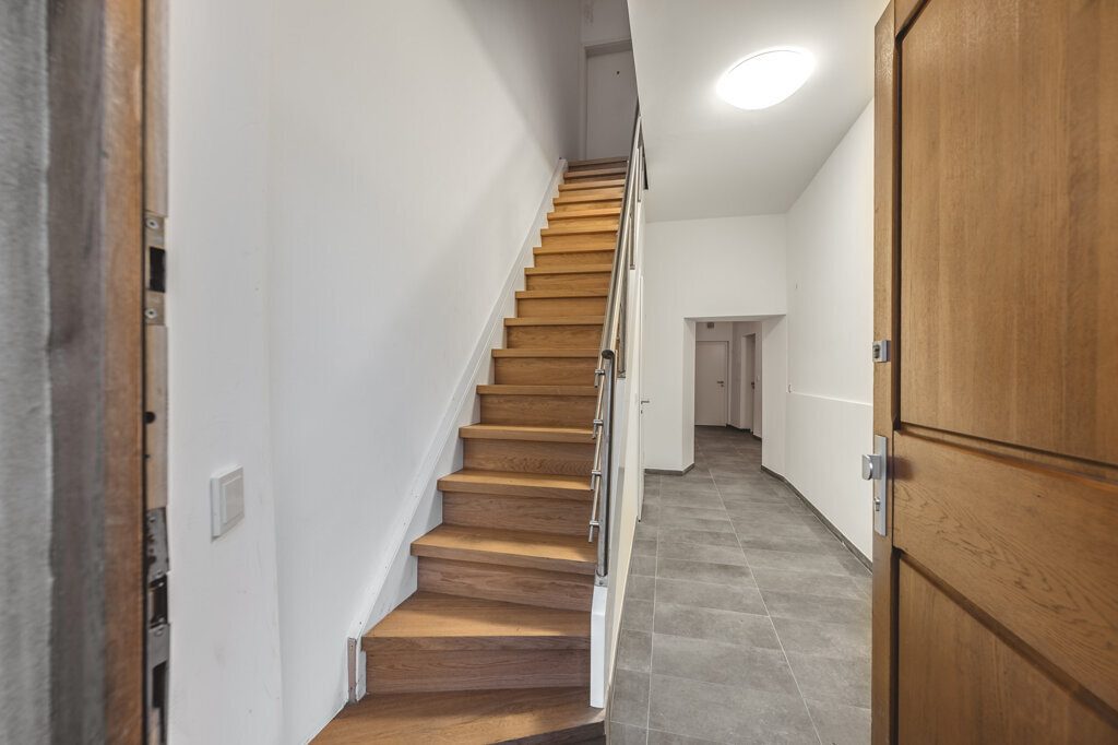 Immobilienangebot - Stolberg - Wohnen - Generationenwohnen! Liebevoll saniertes Vierfamilienhaus mit 2 freien Wohneinheiten zur Eigennutzung