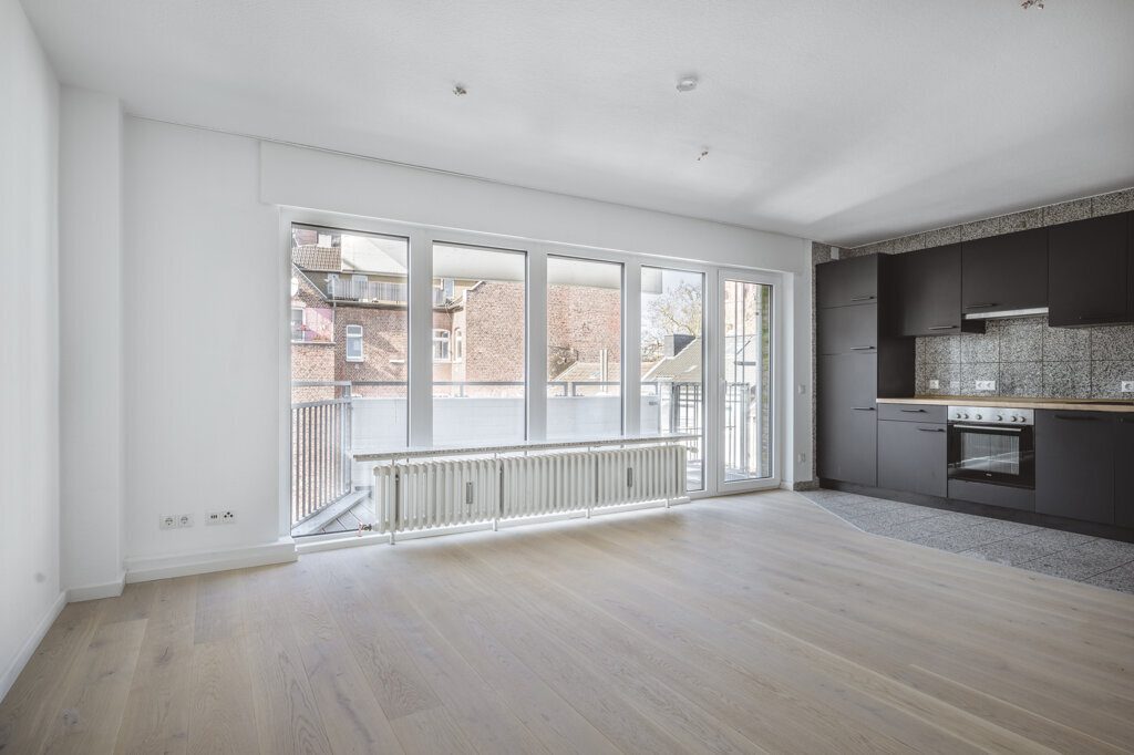 Immobilienangebot - Aachen - Wohnen - Top modernisiertes Wohnhaus mit fünf bezugsfreien Wohnungen und zusätzlichen Gewerbeeinheiten