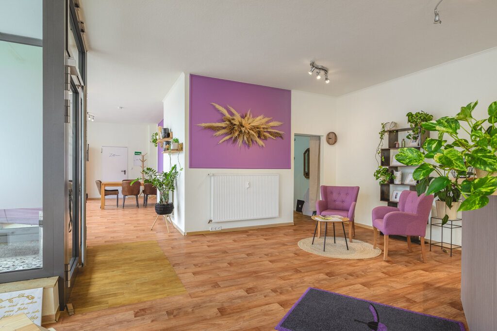 Immobilienangebot - Alsdorf - Renditehäuser - Renditestark! Wohn- u. Geschäftshaus mit großer Gewerbeeinheit, zwei Wohnungen und Potenzialflächen
