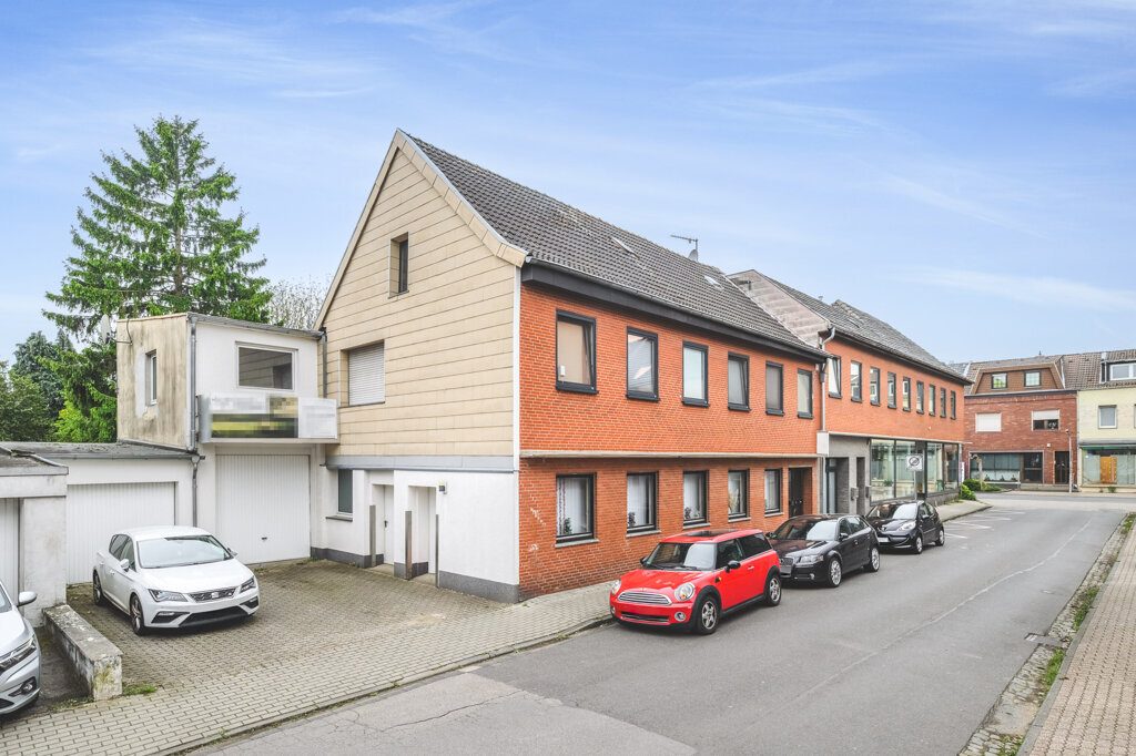 Immobilienangebot - Alsdorf - Renditehäuser - Renditestark! Wohn- u. Geschäftshaus mit großer Gewerbeeinheit, zwei Wohnungen und Potenzialflächen