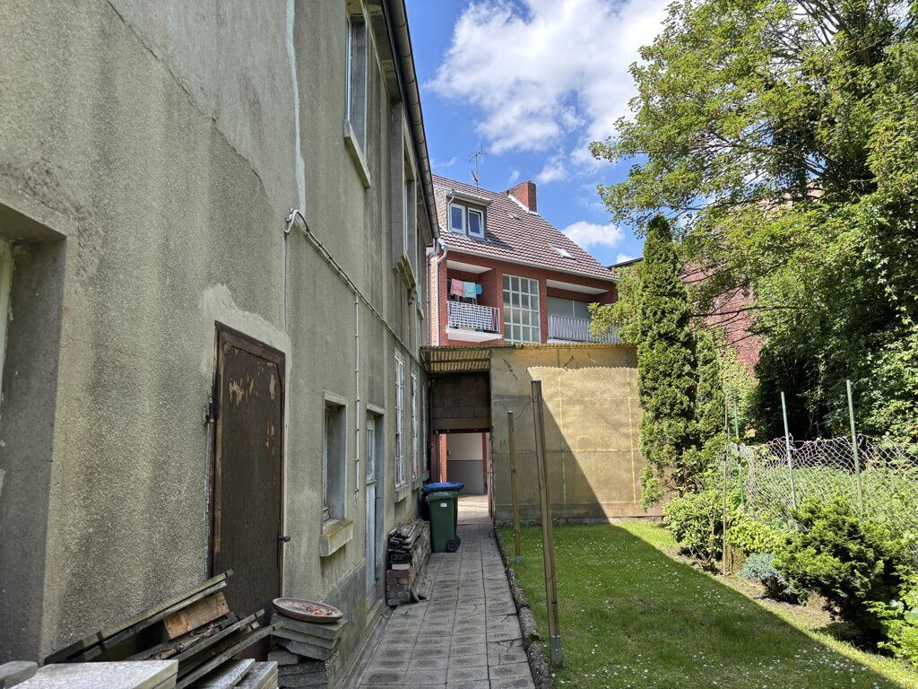 Immobilienangebot - Alsdorf - Renditehäuser - Citylage! 5-Parteienhaus mit Tordurchfahrt und ehemaliger Backstube