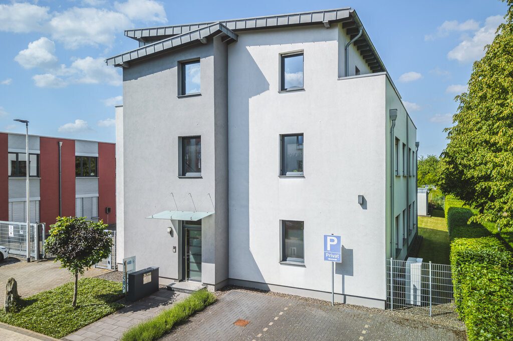 Immobilienangebot - Würselen - Rest/Spezial - Top energieeffizientes Büro-/ oder Praxisgebäude mit flexiblem Grundriss