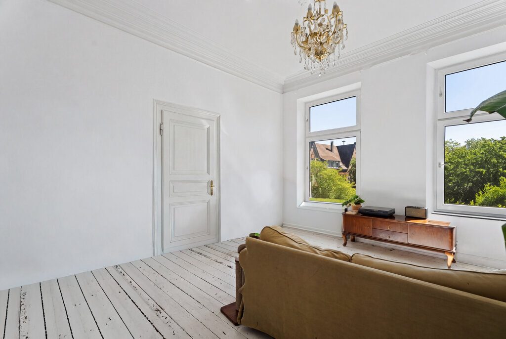 Immobilienangebot - Aachen - Renditehäuser - Hermann-Heusch-Platz!
Denkmalgeschütztes Dreifensterhaus im Herzen der Kaiserstadt
