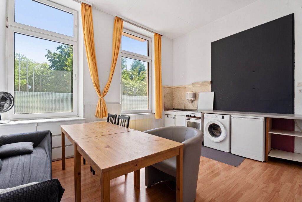 Immobilienangebot - Aachen - Renditehäuser - Hermann-Heusch-Platz!
Denkmalgeschütztes Dreifensterhaus im Herzen der Kaiserstadt