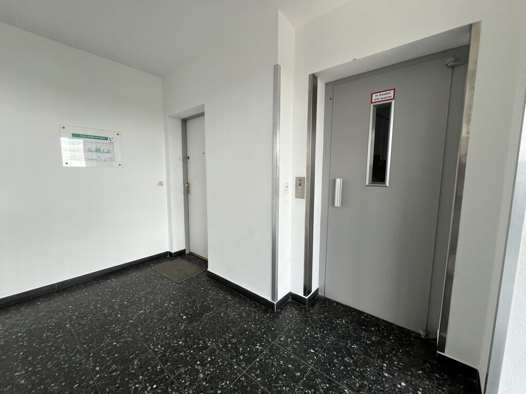 Immobilienangebot - Aachen - Wohnen - Geräumige 1-Zimmer-Eigentumswohnung mit Balkon und Aufzug in Aachen-Burtscheid nahe FH