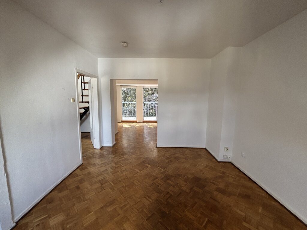 Immobilienangebot - Aachen - Wohnen - Drei-Zimmer-Eigentumswohnung mit Balkon in Citylage
