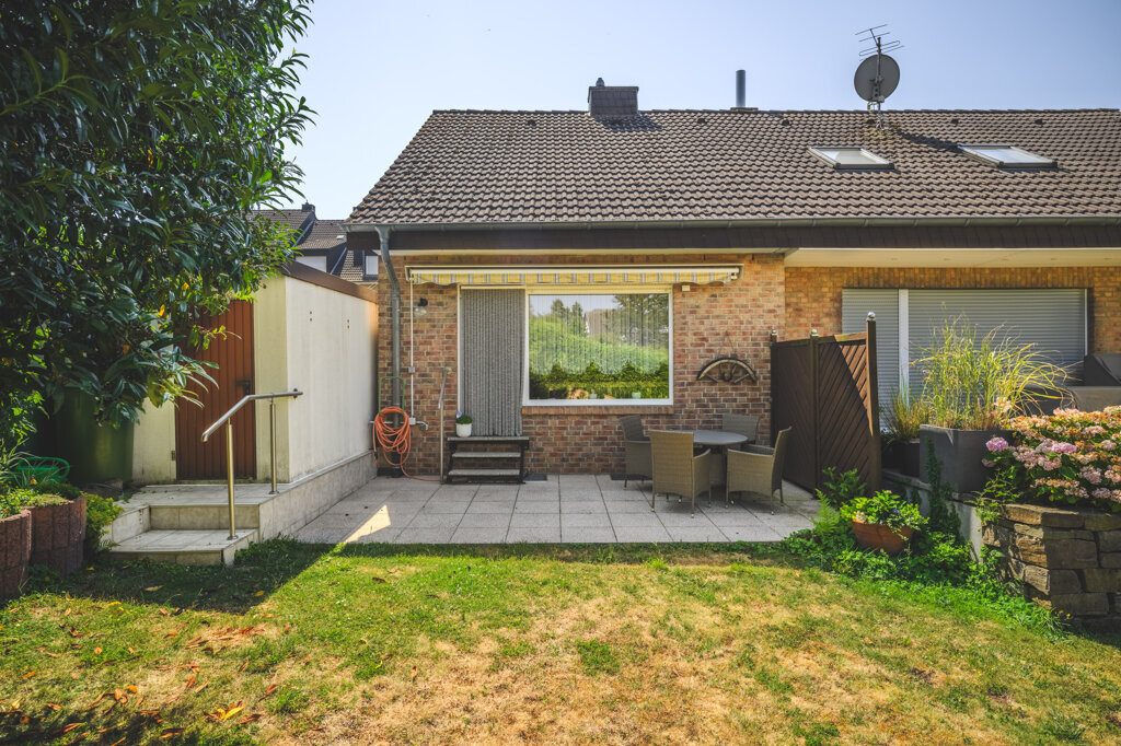 Immobilienangebot - Würselen - Wohnen - Bardenberg!
Top gepflegtes Einfamilienhaus für 2 Personen in bester Lage