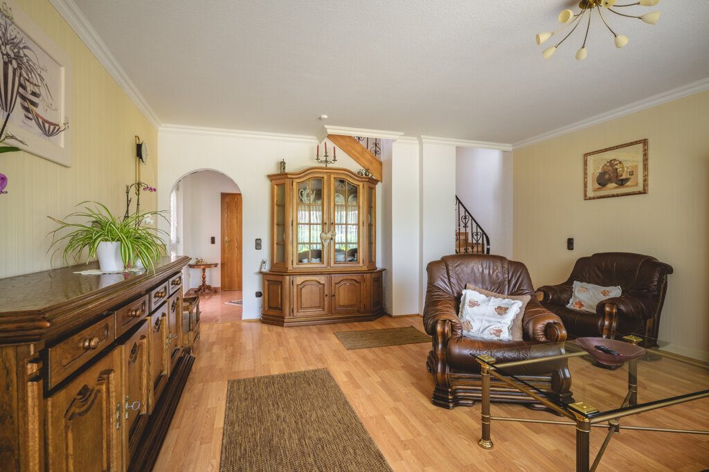 Immobilienangebot - Würselen - Wohnen - Bardenberg!
Top gepflegtes Einfamilienhaus für 2 Personen in bester Lage