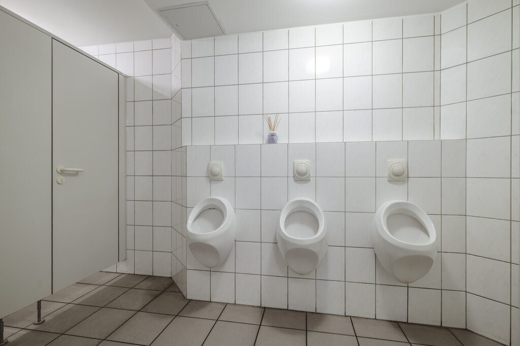 Immobilienangebot - Aachen - Renditehäuser - Historische Fassade, moderne Substanz – Wohn- und Geschäftshaus im Wohnungseigentum mit 10 Stellplätzen in Aachen-Brand
