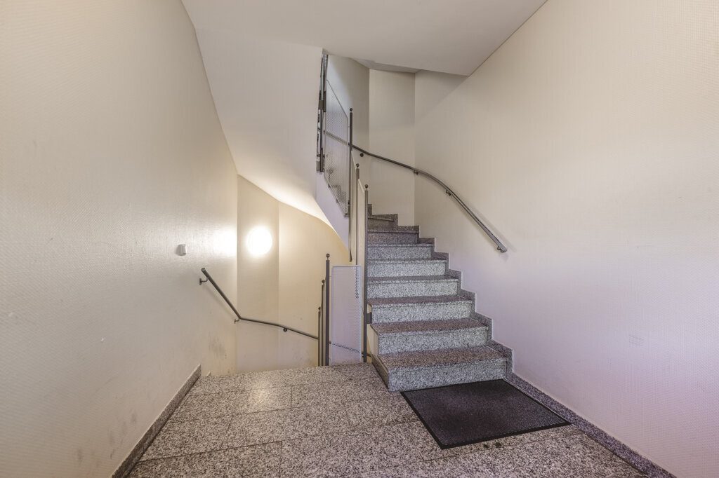 Immobilienangebot - Aachen - Renditehäuser - Historische Fassade, moderne Substanz – Wohn- und Geschäftshaus im Wohnungseigentum mit 10 Stellplätzen in Aachen-Brand