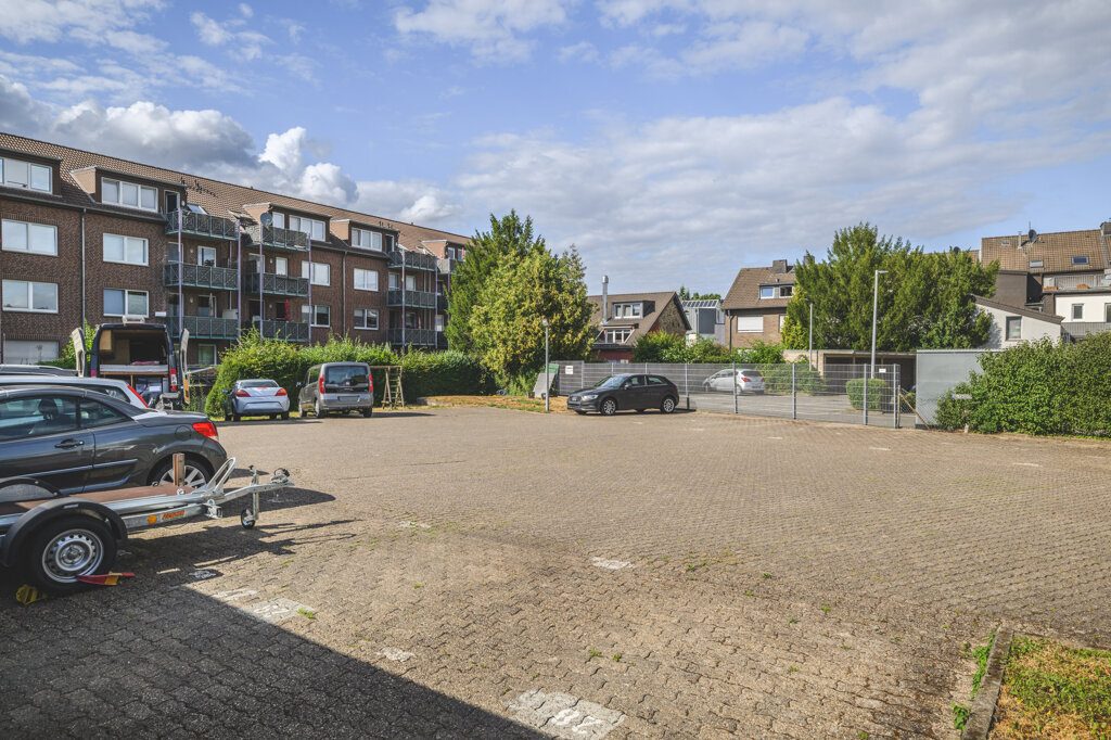 Immobilienangebot - Aachen - Renditehäuser - Historische Fassade, moderne Substanz – Wohn- und Geschäftshaus im Wohnungseigentum mit 10 Stellplätzen in Aachen-Brand