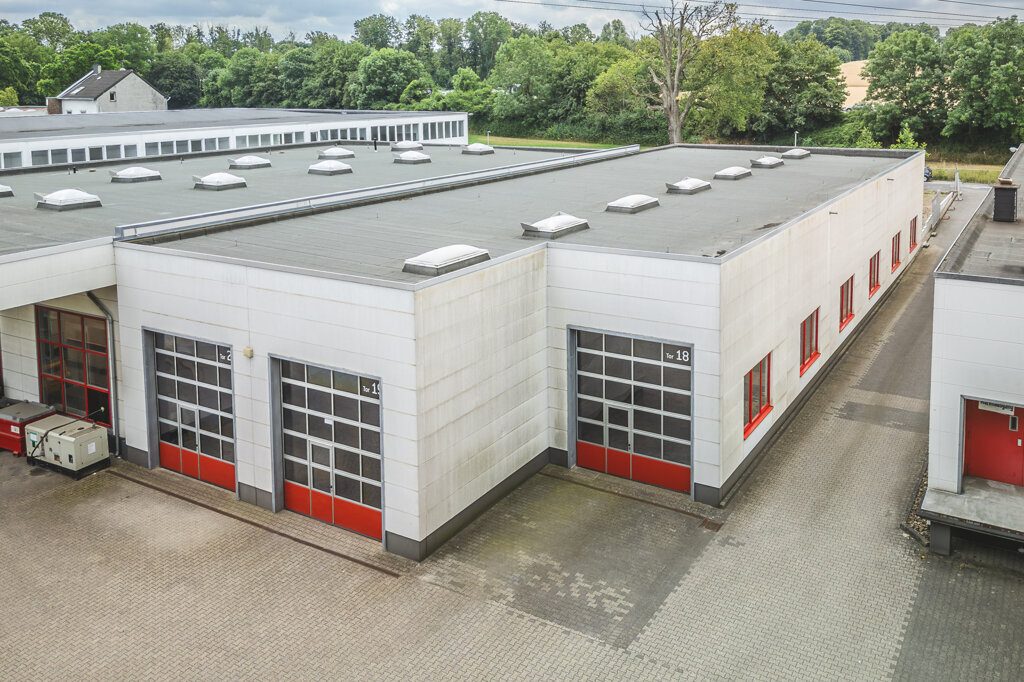 Immobilienangebot - Aachen - Rest/Spezial - Modernes Hallengebäude mit bis zu 13 PKW-Stellplätzen in unmittelbarer Nähe zum Aachener Kreuz
