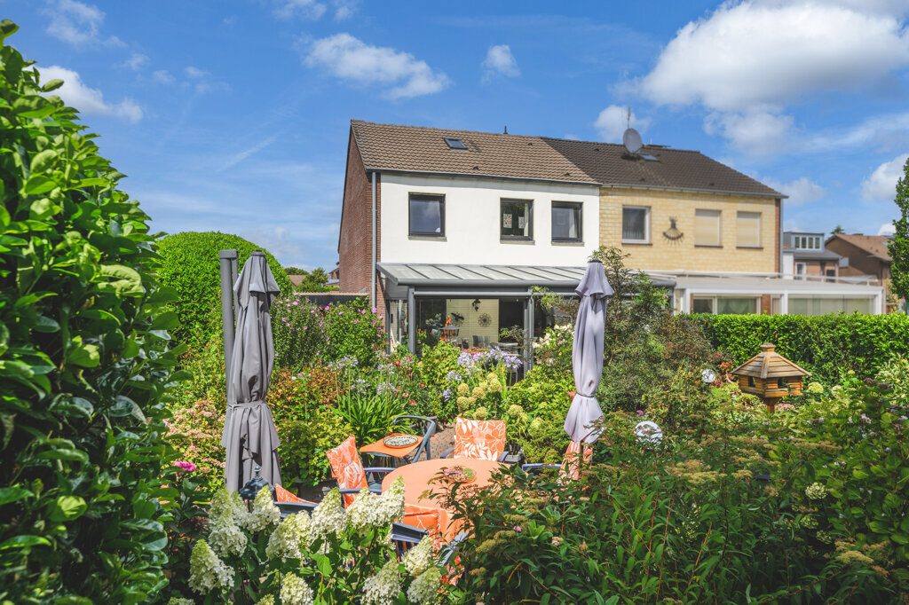 Immobilienangebot - Herzogenrath - Wohnen - Kohlscheid - Forensberg!
Liebevoll gepflegtes Einfamilienhaus mit Platz für die ganze Familie