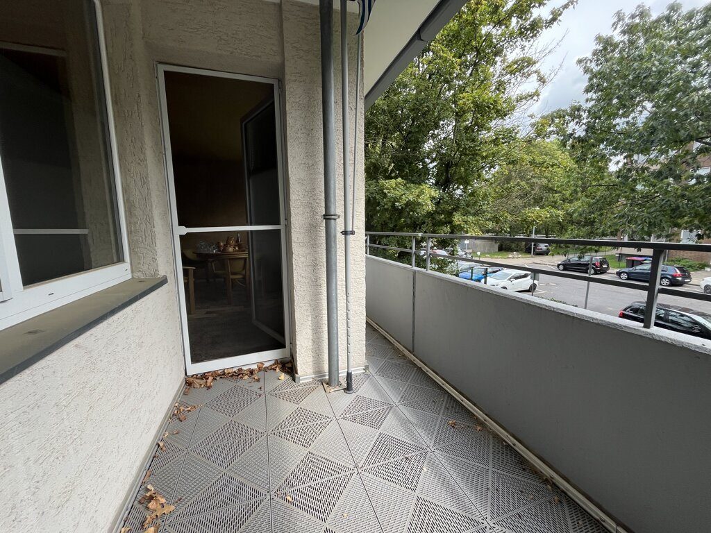 Immobilienangebot - Aachen - Wohnen - Helle 2-Zimmer-Eigentumswohnung in Aachen-Forst mit Balkon, Aufzug & Einbauküche