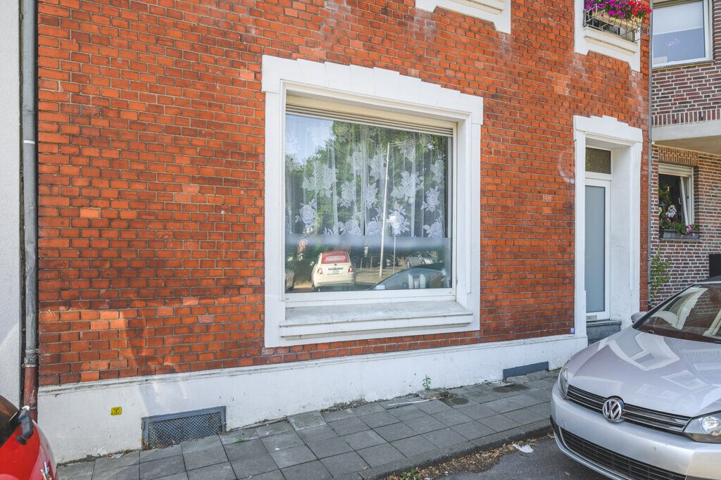 Immobilienangebot - Alsdorf - Wohnen - Nähe Burgpark!
Vermietetes Wohn- und Geschäftshaus als solide Kapitalanlage im Herzen der Stadt