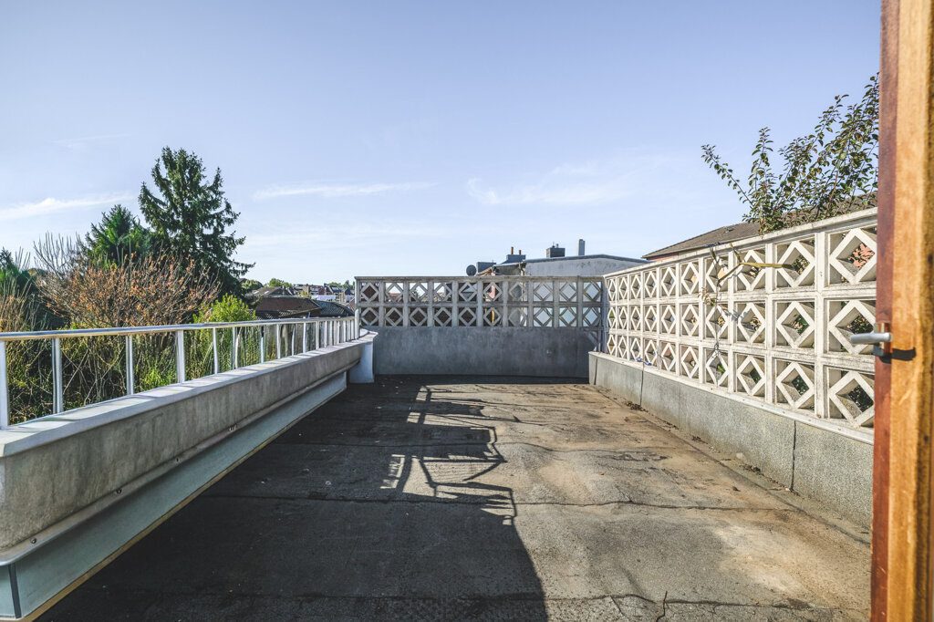 Immobilienangebot - Alsdorf - Wohnen - Nähe Burgpark!
Vermietetes Wohn- und Geschäftshaus als solide Kapitalanlage im Herzen der Stadt