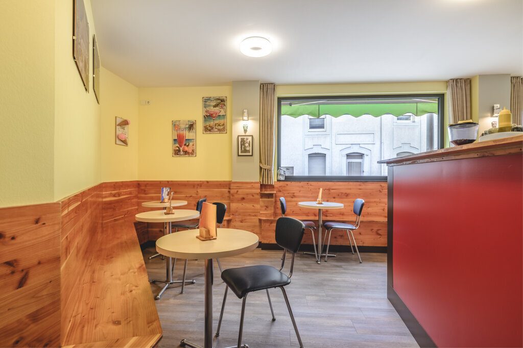 Immobilienangebot - Würselen - Wohnen - Broichweiden!
umfassend saniertes Wohn-u. Geschäftshaus mit eventueller Betriebsübernahme