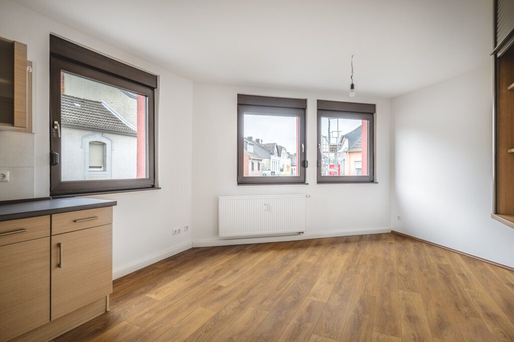 Immobilienangebot - Würselen - Wohnen - Broichweiden!
umfassend saniertes Wohn-u. Geschäftshaus mit eventueller Betriebsübernahme