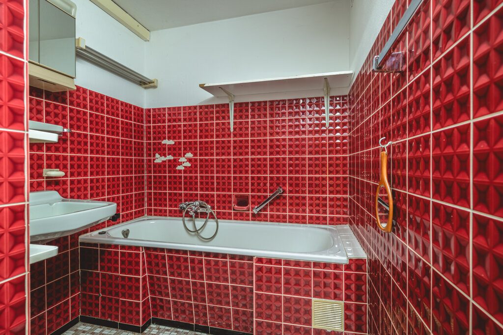 Immobilienangebot - Würselen - Wohnen - Fernblick inklusive!
Einfamilienhaus mit mehreren Lagerhallen und weitläufigem Grundstück