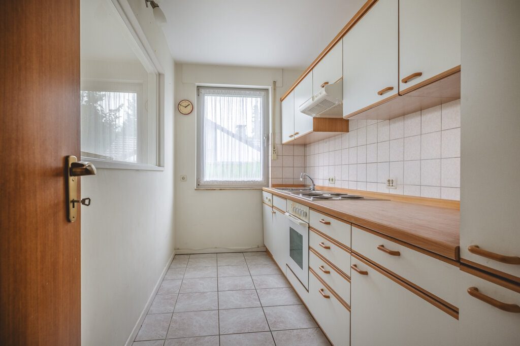Immobilienangebot - Aachen - Wohnen - Laurensberg!
Freistehendes Zweifamilienhaus mit großen Zusatzflächen und traumhaftem Grundstück