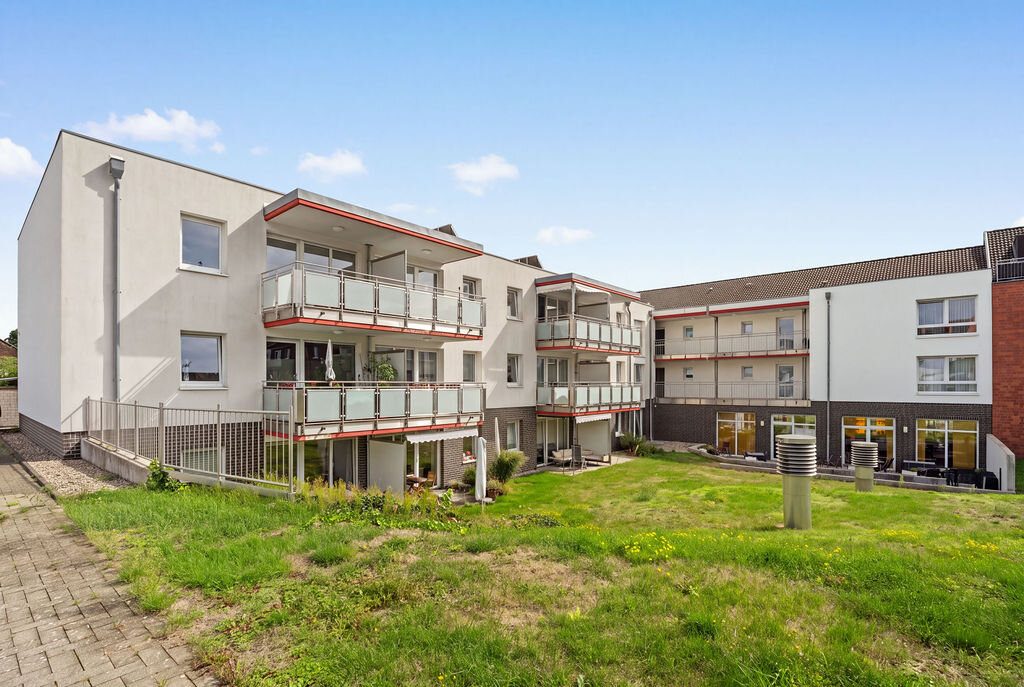 Immobilienangebot - Baesweiler - Wohnen - Altersgerechte, vermietete Eigentumswohnung über den Dächern von Baesweiler
