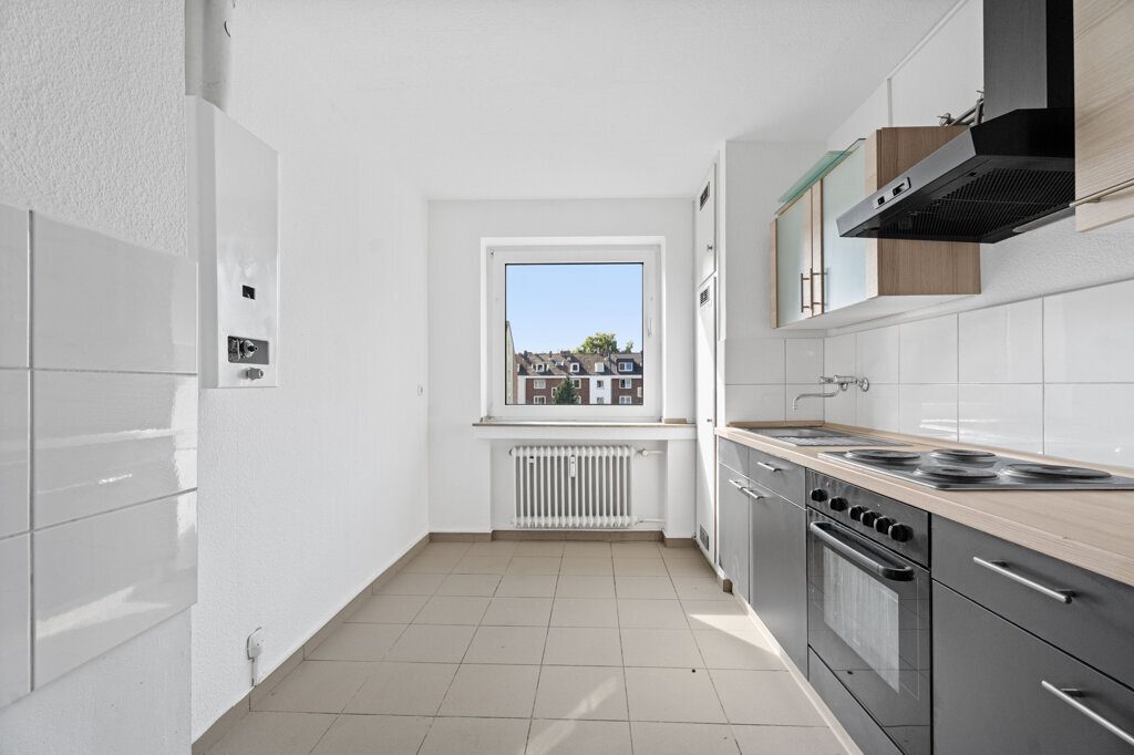 Immobilienangebot - Aachen - Renditehäuser - 10‑Familienhaus mit 8 Garagen in ruhiger Wohnlage. 3 Einheiten zur Übergabe bezugsfrei!