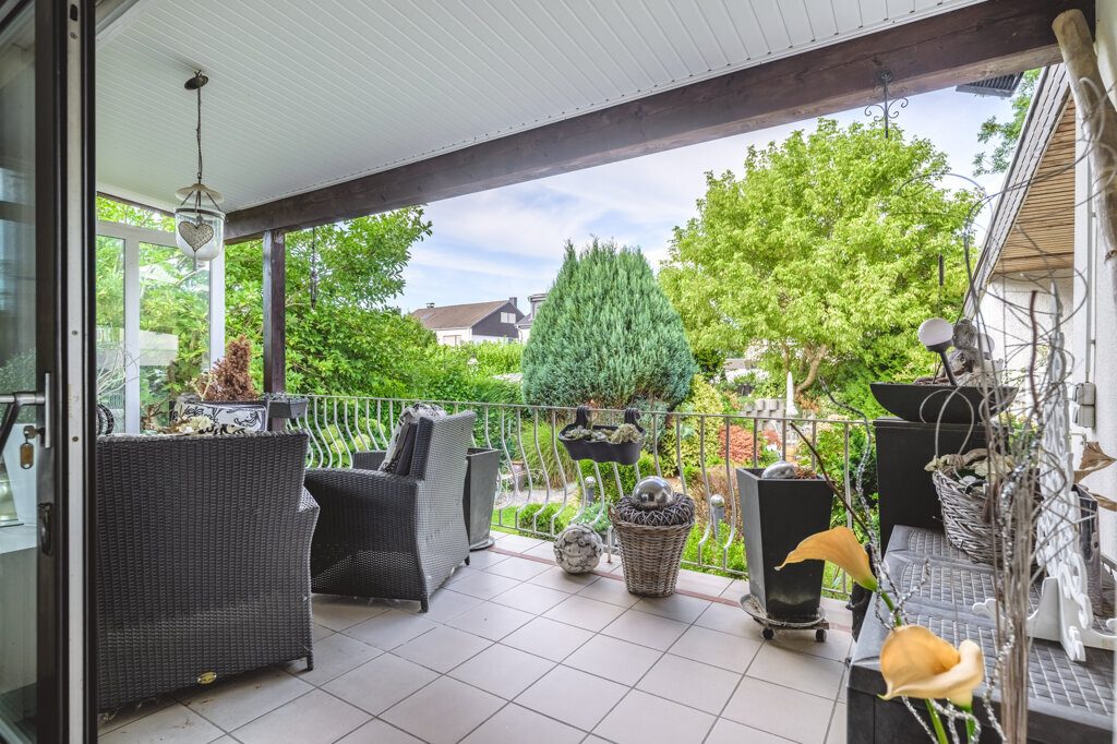 Immobilienangebot - Aachen - Wohnen - Alt Richterich!
Repräsentatives Einfamilienhaus mit Einliegerwohnung